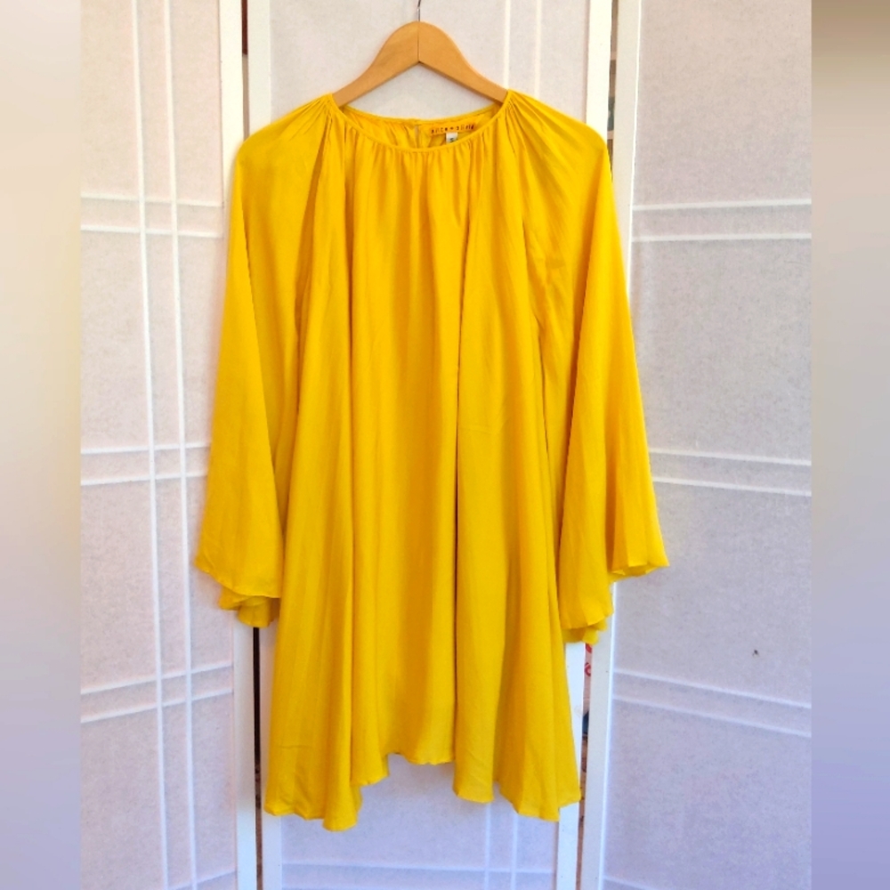 Alice + Olivia yellow silk dress